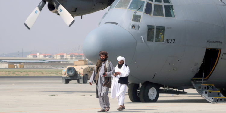 Κατάρ - Αεροδρόμιο Καμπούλ