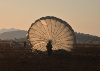 πτυχία αλεξιπτωτιστή