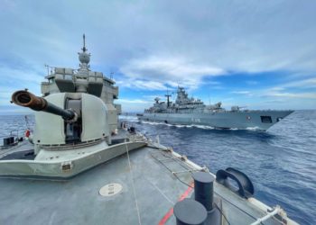 Συνεκπαίδευση φρεγάτας «Έλλη» με τη γερμανική φρεγάτα «FGS SCHLESWIG HOLSTEIN» [pics]