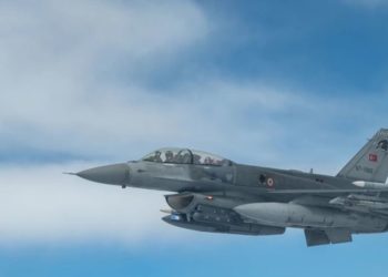 F-16 - υπερπτήση