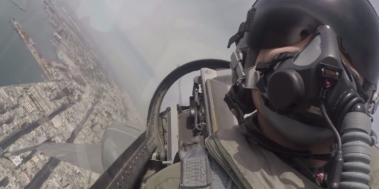 Επισμηναγός Ομάδας Ζευς Γιακουμής: «Η Μεγαλοσύνη των λαών δεν μετριέται με το στρέμμα…» – Το μήνυμα από το F-16 Falcon