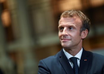 Συνάντηση εκτός προγράμματος του Εμανουέλ Μακρόν με τον Άντονι Μπλίνκεν