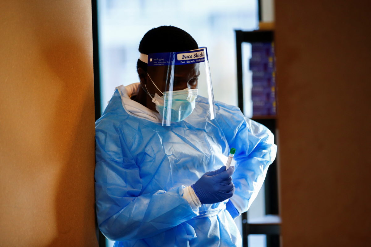 μετάλλαξη Όμικρον