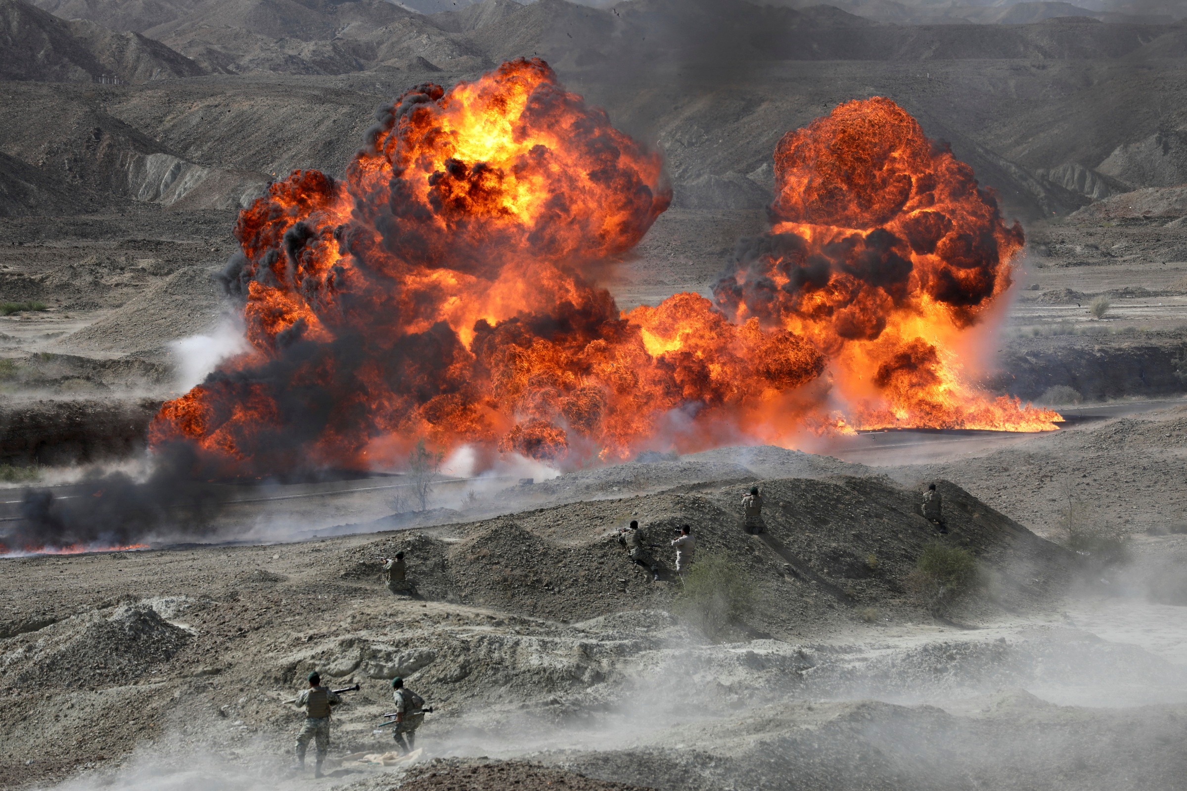 Ιράν - στρατιωτικά γυμνάσια