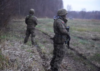 Κρεμλίνο: «Βγάζει λάδι» τον Λουκασένκο και κατηγορεί την ΕΕ για την μεταναστευτική κρίση στα σύνορα της Πολωνίας