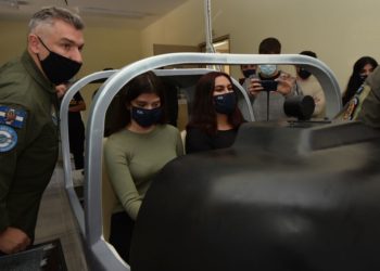 πτήση μαθητών