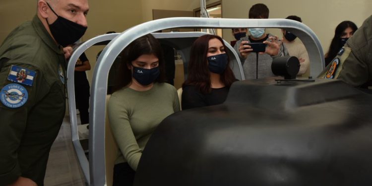 πτήση μαθητών