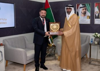 EDEX – Αίγυπτος: Στην διεθνή έκθεση στρατιωτικού εξοπλισμού ο ΥΦΕΘΑ – Συνάντηση με τον υπουργό Επικρατείας των ΗΑΕ