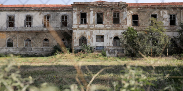 στρατόπεδο Παύλου Μελά