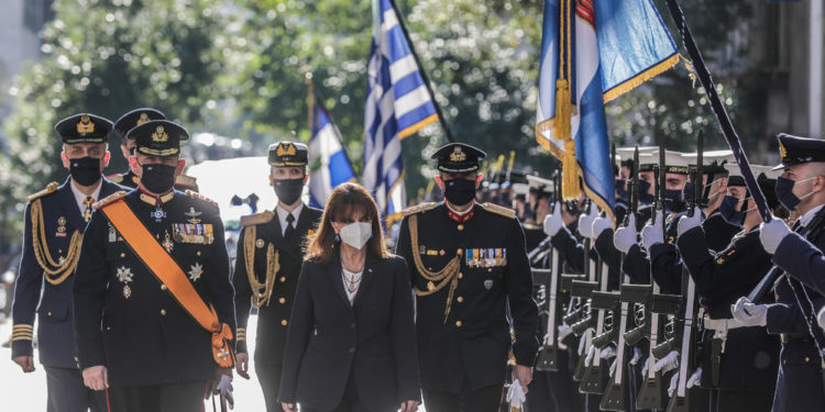 Σακελλαροπούλου - Ένοπλες Δυνάμεις