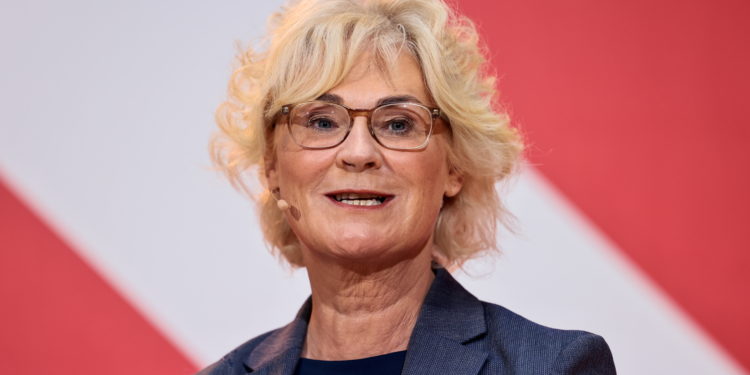 Γερμανία: Αυτή είναι η νέα υπουργός Άμυνας στην κυβέρνηση του Όλαφ Σολτς