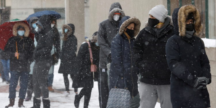 Covid-19 – ΗΠΑ: Παγκόσμιο ρεκόρ κρουσμάτων – 1,35 εκατομμύρια σε ένα 24ωρο!