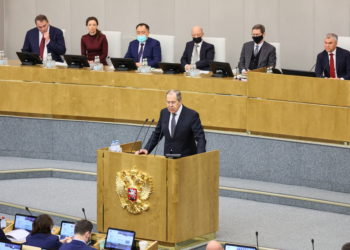 Λαβρόφ: Η Μόσχα δεν θέλει πόλεμο με την Ουκρανία