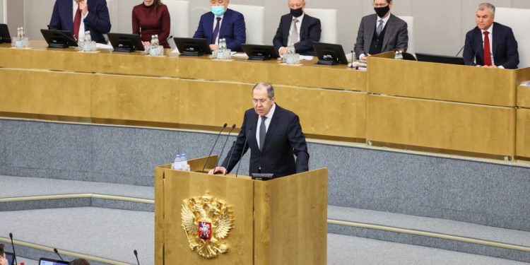 Λαβρόφ: Η Μόσχα δεν θέλει πόλεμο με την Ουκρανία