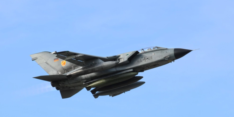 Luftwaffe: «Γρίφος για δυνατούς λύτες» η αντικατάσταση των μαχητικών Tornado