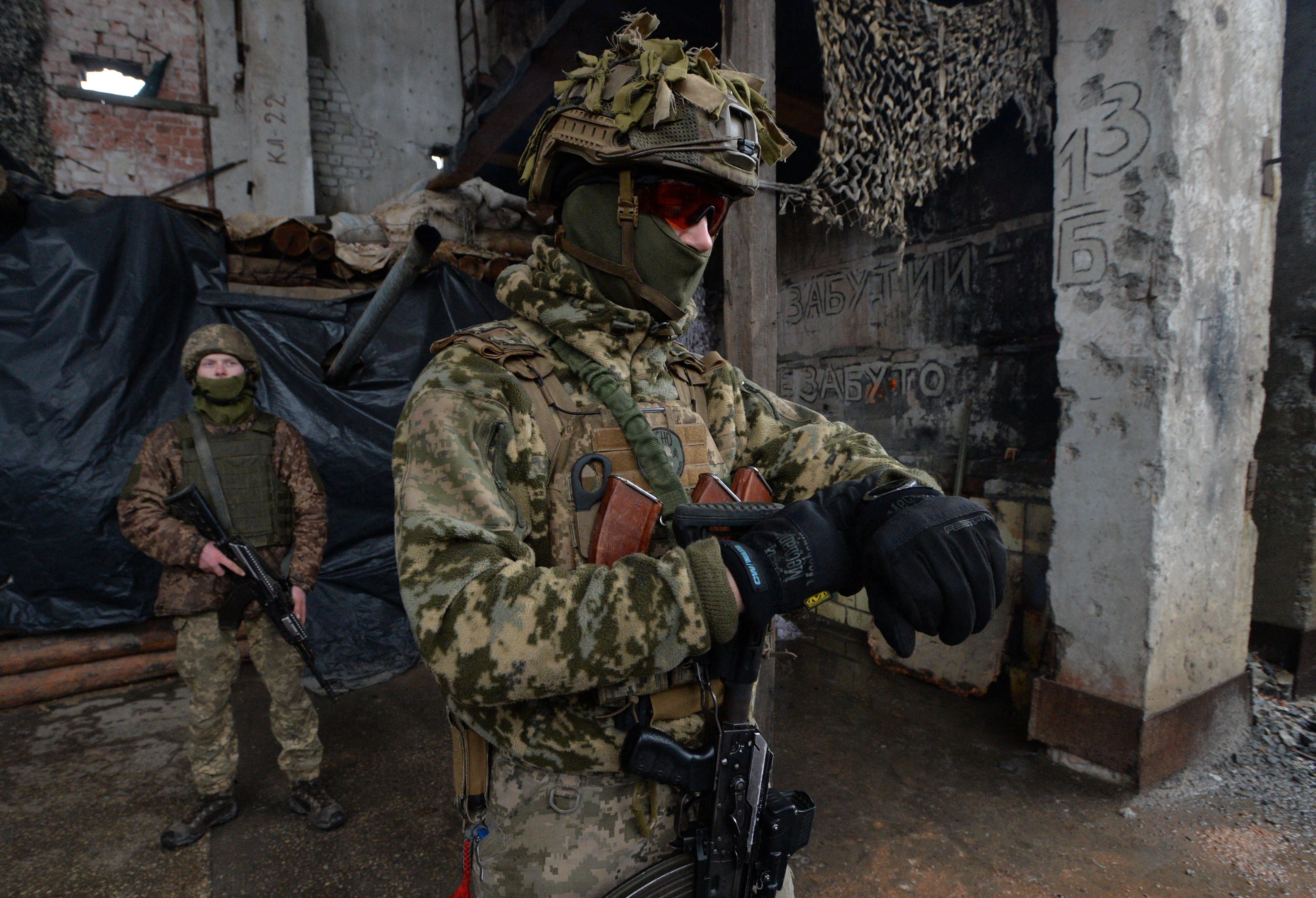 Новости с фронта 25.02 2024. Российские солдаты на Украине. Украинские военные.