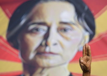 Μιανμάρ: Σιωπηλή απεργία «νεκρώνει» τη χώρα στην επέτειο του πραξικοπήματος