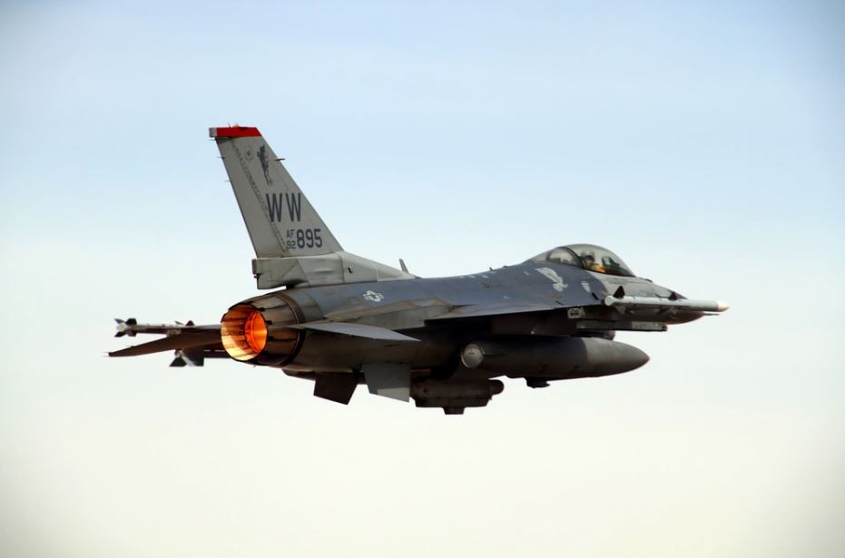 F-16