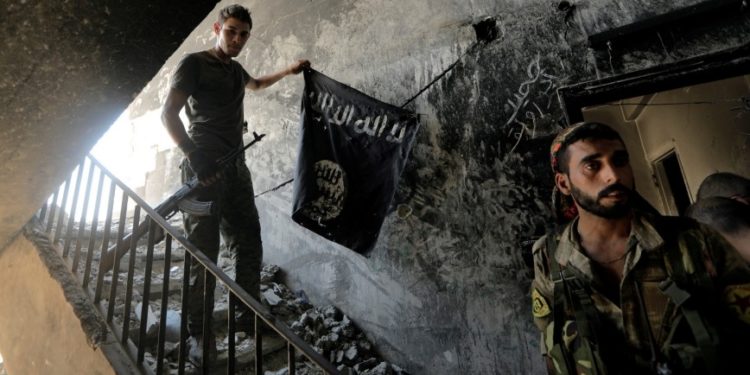  Αποκαλύψεις για τον ISIS στην Τουρκία: Οι αποθήκες όπλων, οι απαγωγές και η εκπαίδευση μαχητών.