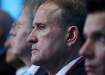 Μεντβεντσούκ: Ο Ζελένσκι προτείνει ανταλλαγή του «κολλητού» του Πούτιν με Ουκρανούς αιχμαλώτους