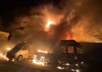 Μικολάγιεφ: Ρωσικές ρουκέτες έπληξαν το λιμάνι της Μαύρης Θάλασσας