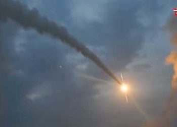 Ρωσία: Εκτοξεύει πυραύλους «Oniks» υψηλής ακρίβειας στο Ντονμπάς – Εντείνεται η επίθεση στην ανατολική Ουκρανία [vid]