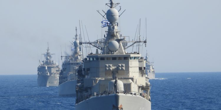 Άσκηση «Λόγχη»: Επιχειρησιακή εκπαίδευση μονάδων του Πολεμικού Ναυτικού [pics,vid]