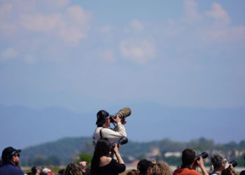 Η ξεχωριστή «φυλή» των Airplane Spotters: Φωτογραφίζοντας αεροπλάνα και ελικόπτερα [pics]