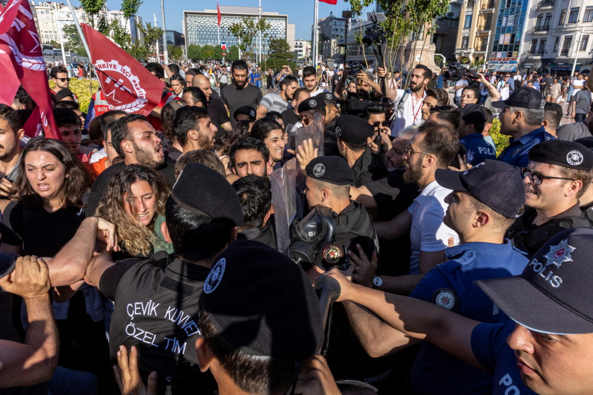 πλατεία Τάξιμ