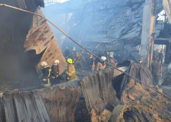 Κρεμεντσούκ: Μακραίνει η λίστα των νεκρών – «Μόνο παράφρονες τρομοκράτες θα έκαναν τέτοιο χτύπημα»