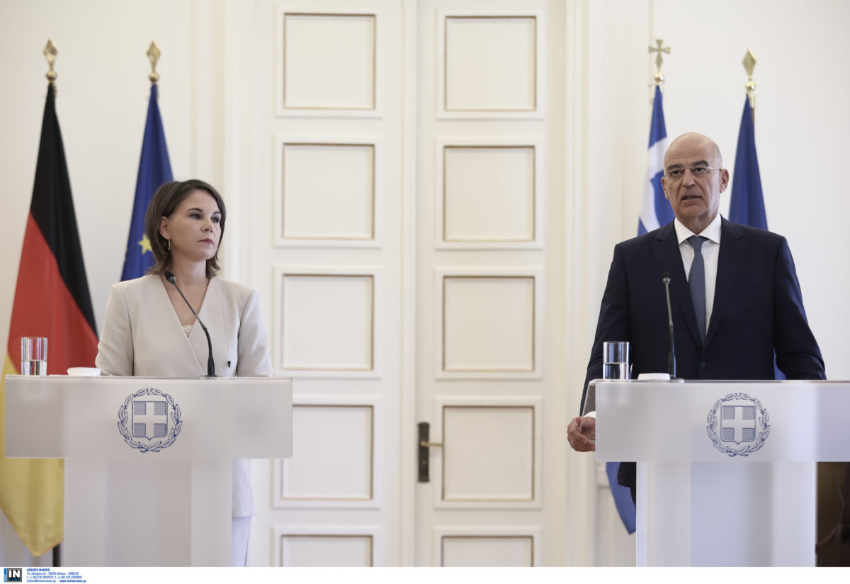 Δένδιας - Μπέρμποκ