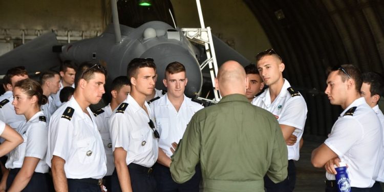 114 Πτέρυγα Μάχης