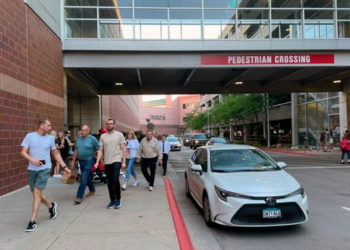 ΗΠΑ: Πανικός σε τεράστιο Mall στη Μινεάπολη – Πυροβολισμοί σε κατάστημα αθλητικών ειδών [pics, vid]