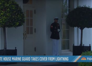 Λευκός Οίκος - κεραυνοί - φρουρός