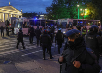 Ρωσία: Μεγαλώνει το «μέτωπο» κατά του Πούτιν – Πάνω από 1.000 συλλήψεις διαδηλωτών