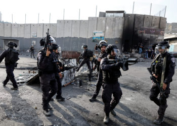 Ισραήλ: Ξεσηκώθηκαν οι Παλαιστίνιοι – Ο στρατός έκλεισε τους δρόμους στη Νάμπλους [pics]