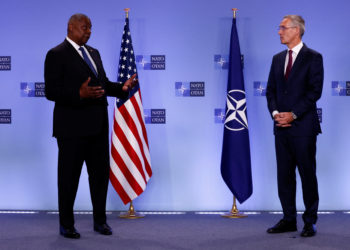 ΥΠΑΜ ΗΠΑ Όστιν: Θα υπερασπιστούμε κάθε εκατοστό εδαφών του ΝΑΤΟ όποτε χρειατεί