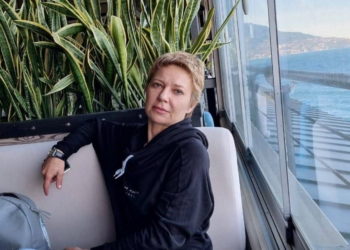 Σβετλάνα Μπαμπάγιεβα: Σκοτώθηκε από «αδέσποτη σφαίρα» στην Κριμαία η Ρωσίδα δημοσιογράφος