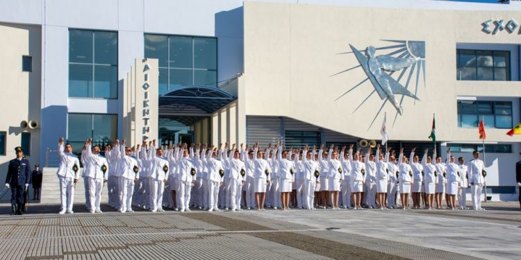 ΓΕΑ: Ορκίστηκαν 159 νέοι Ίκαροι στην αεροπορική βάση Δεκέλειας [pics]