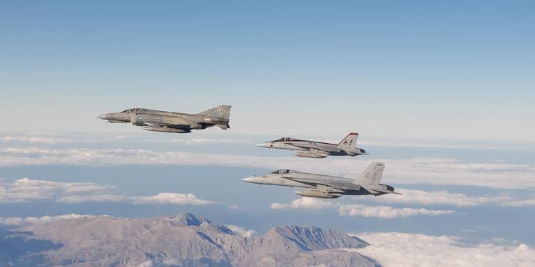 NEPTUNE STRIKE 2022.2: Ολοκληρώθηκε η διακλαδική άσκηση με τα F-18 του αεροπλανοφόρου USS GEORGE H.W. BUSH [pics]