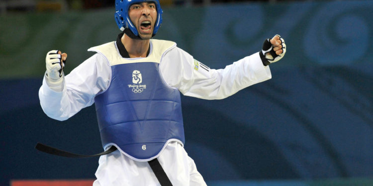 Νικολαΐδης