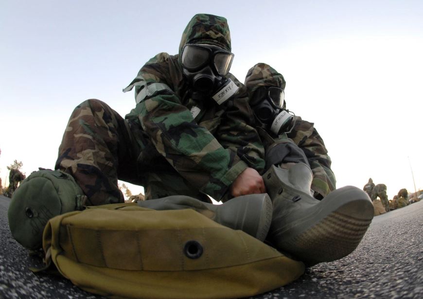 βρόμικη βόμβα