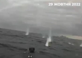 Σεβαστούπολη: Απίστευτο βίντεο από την Ουκρανική επίθεση στον Ρωσικό Στόλο