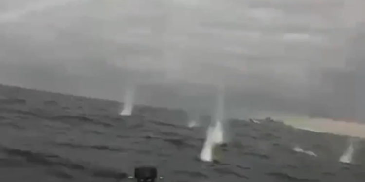 Σεβαστούπολη: Απίστευτο βίντεο από την Ουκρανική επίθεση στον Ρωσικό Στόλο