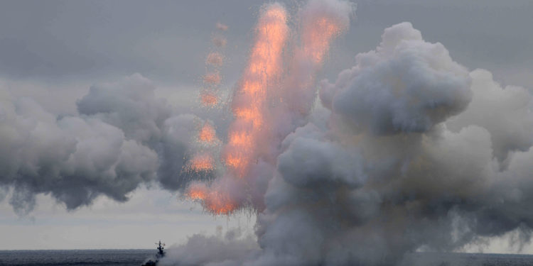 Ural – Yakutia: Καθελκύστηκαν δύο νέα πυρηνικά ρωσικά παγοθραυστικά «παρουσία» Πούτιν – Η στρατηγική του για την Αρκτική [pics]