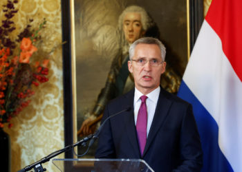 Στόλτενμπεργκ: «Δεν πρέπει να υποτιμήσουμε τη Ρωσία μετά την αποχώρηση από τη Χερσώνα»