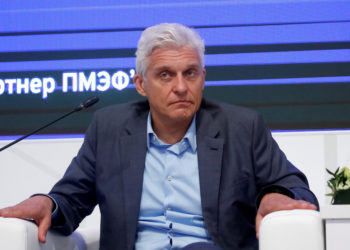 Ρωσία: Ο επιχειρηματίας Τίνκοφ απαρνήθηκε τη ρωσική υπηκοότητά του – «Δεν θέλω το όνομά μου να ταυτίζεται με τον φασισμό»