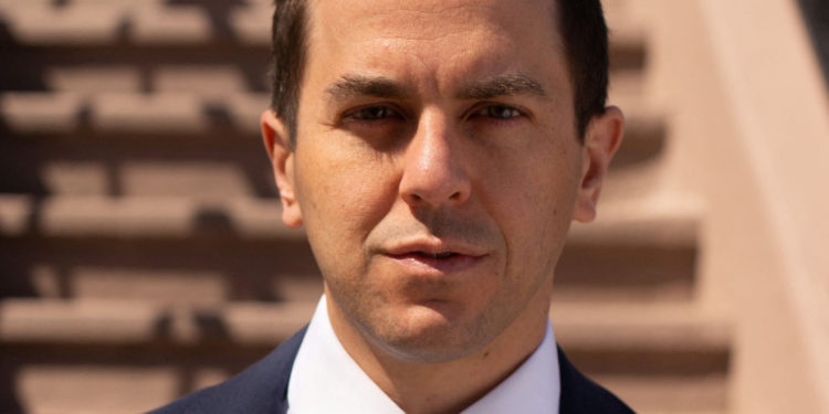 ΗΠΑ – Ενδιάμεσες εκλογές 2022: Εξελέγη στη Βουλή και ο γιός του Μενέντεζ