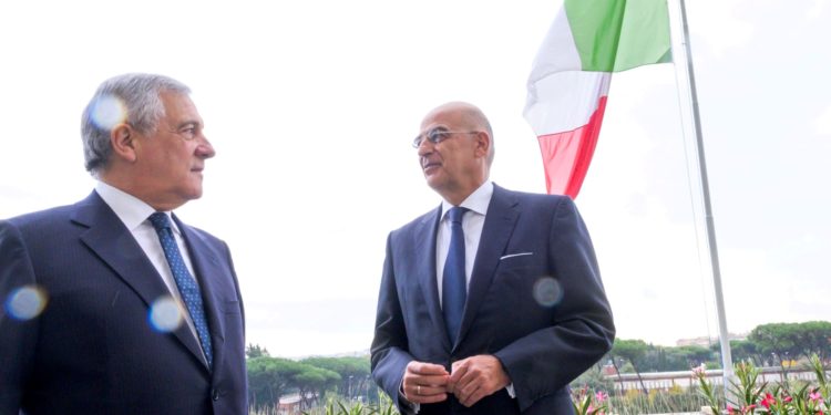 Ιταλία - Δένδιας