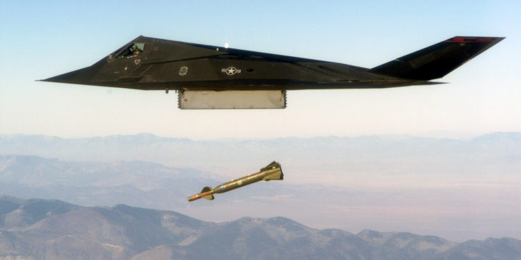 F-117A